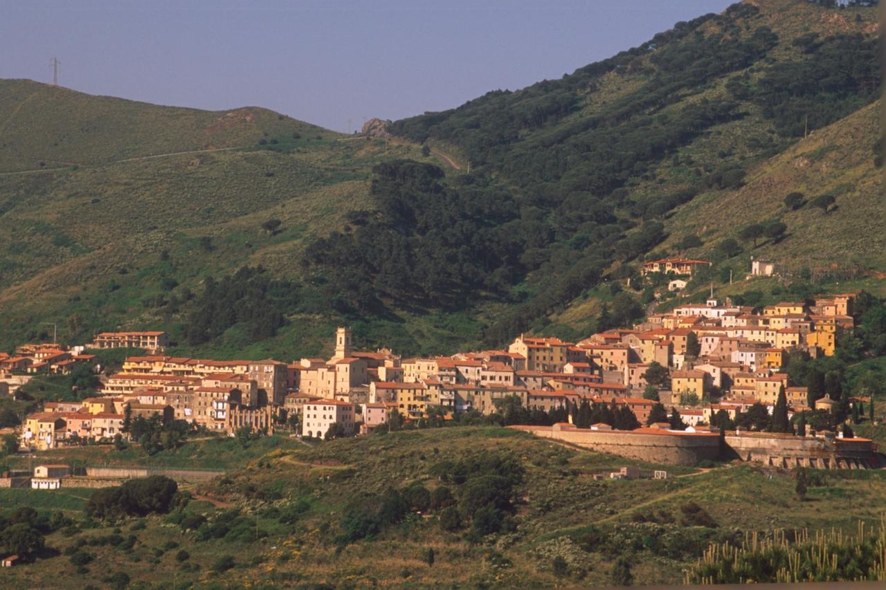 La Chiusa Di Rio Aparthotel Rio dellʼElba Exterior foto